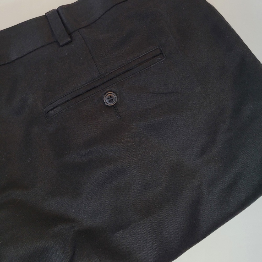 Roundtree & Yorke Shorts Mens 46 Black Excellent Flat Front Polyester Twill